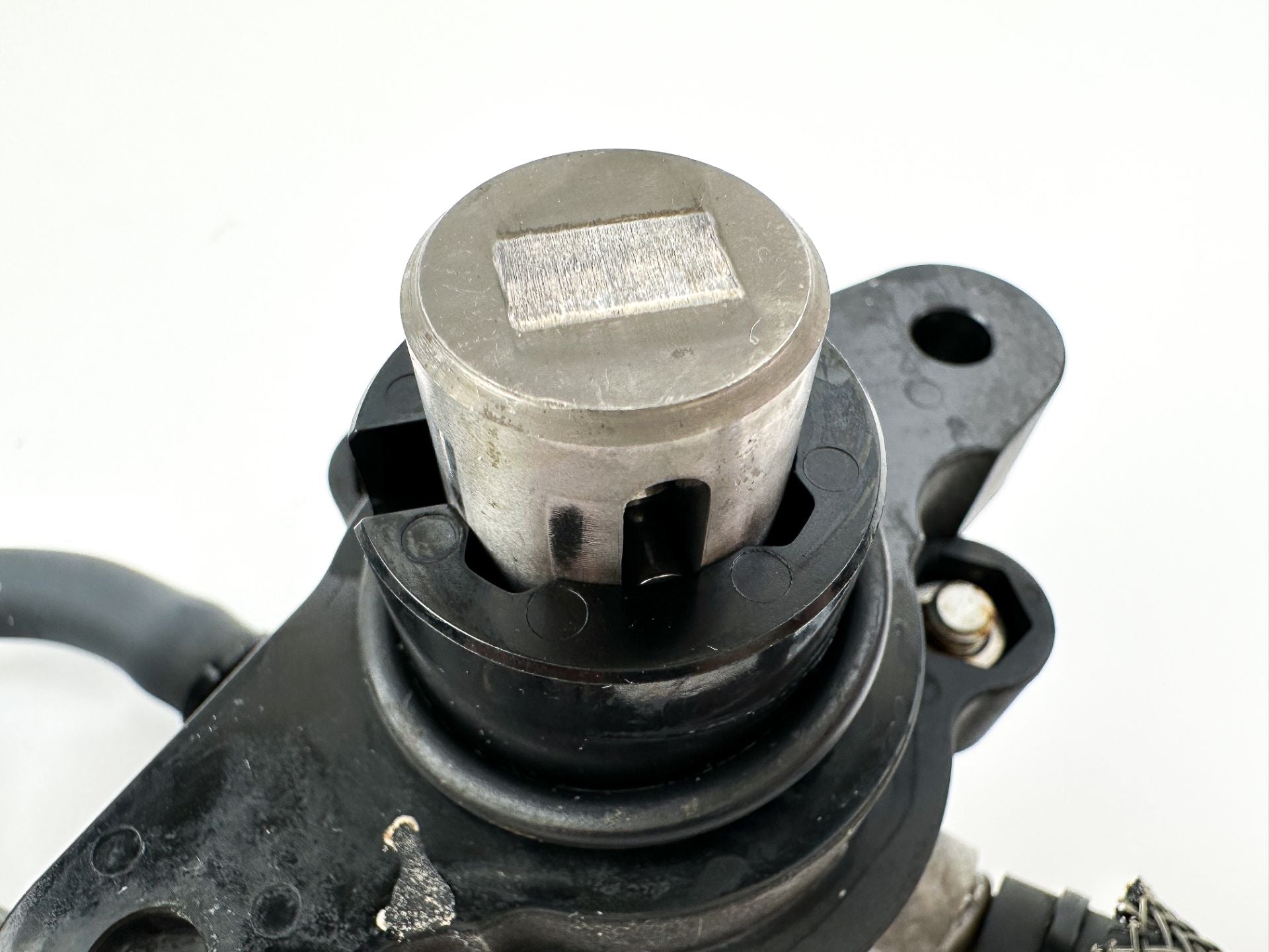 2007 Yamaha 150 HP 4 Stroke Outboard Fuel Pump 63P-24410-00-00 Set OEM