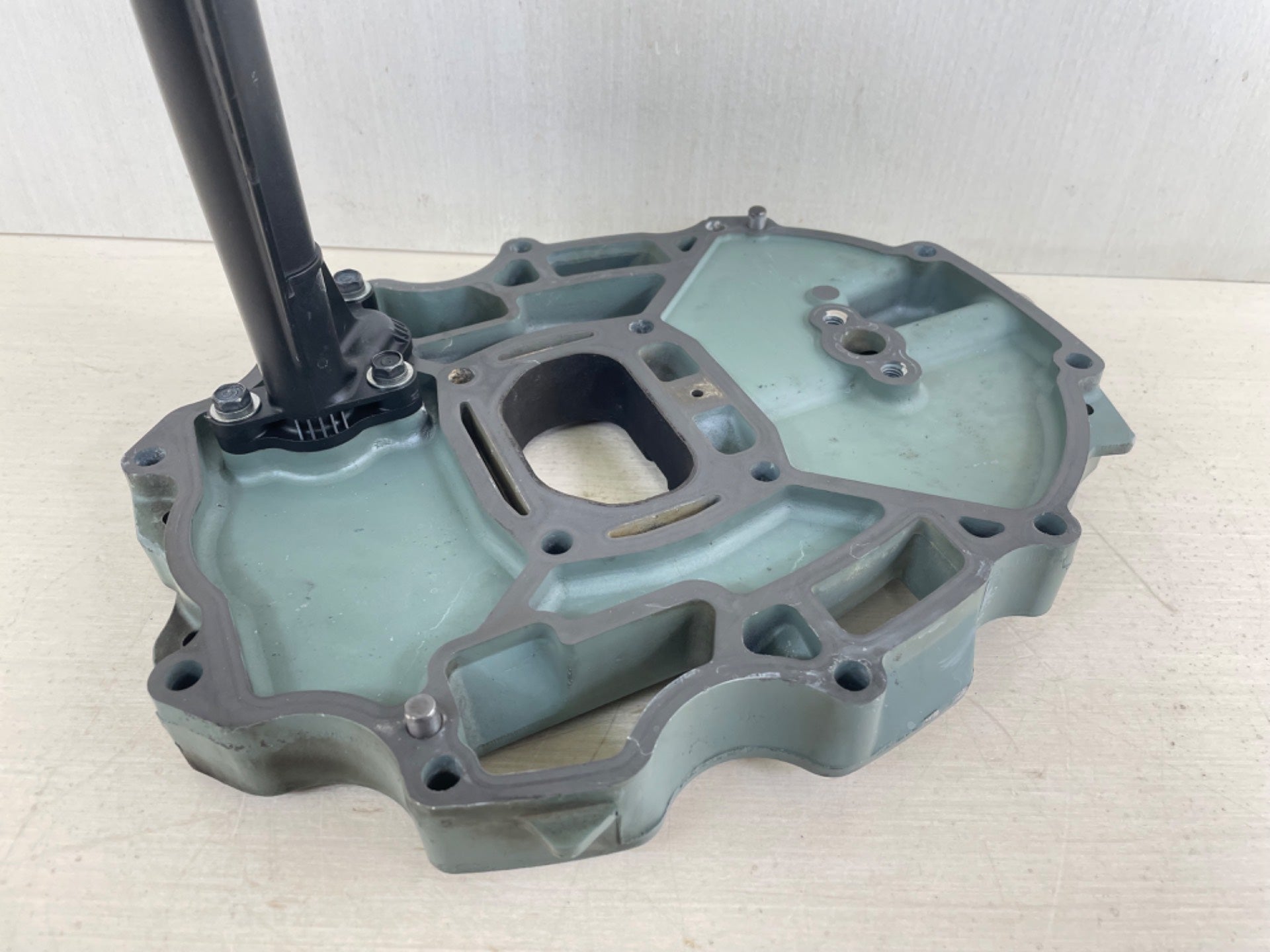 2006 Yamaha 250HP 4 Stroke Outboard Exhaust Manifold & Oil Strainer 69J-41131-10-CA