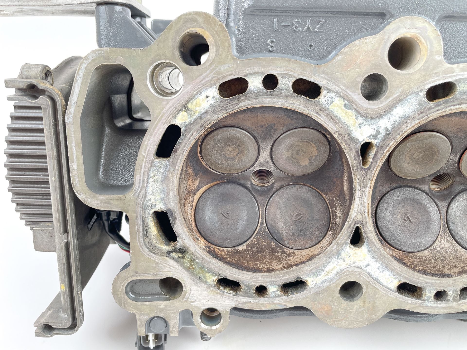 2003 Honda 200 HP 4 Stroke Outboard Port Cylinder Head 12210-ZY3-010ZA OEM