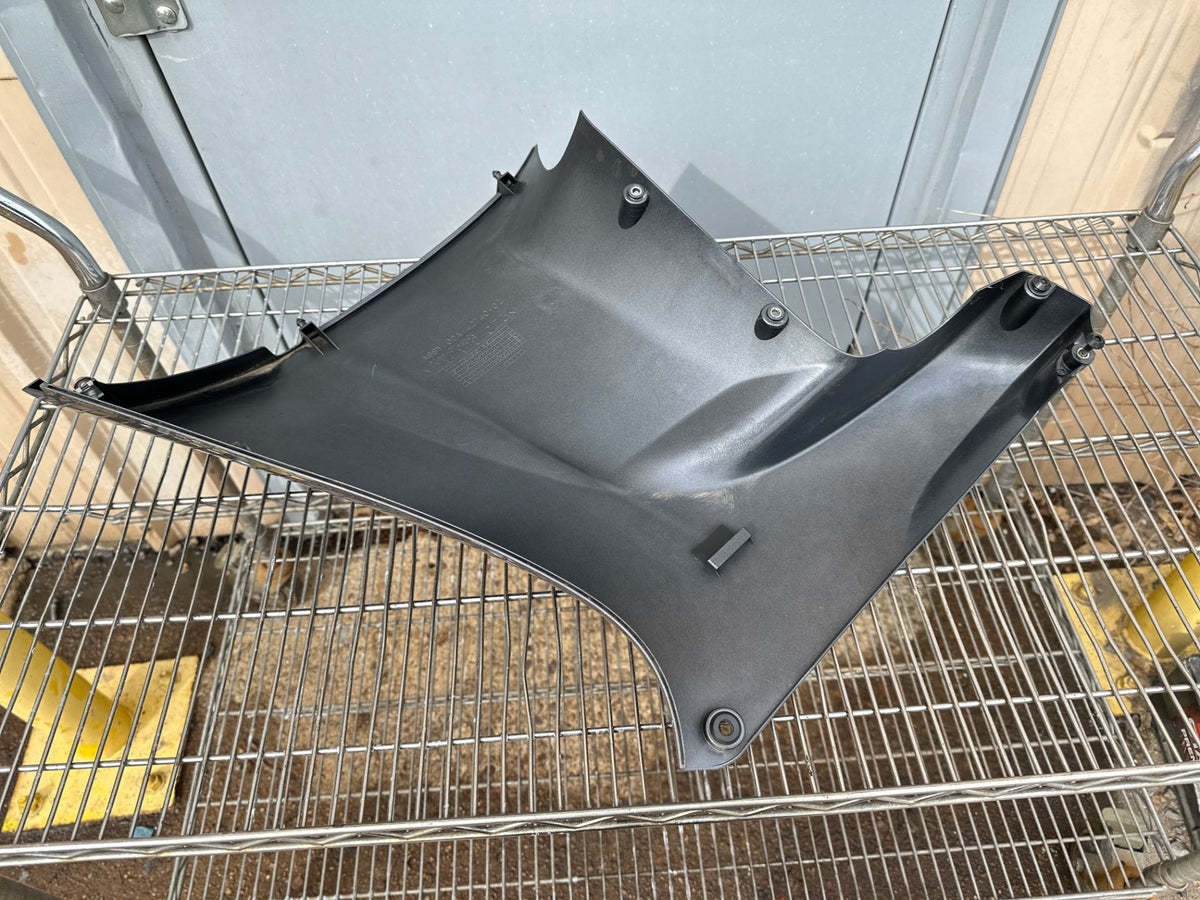 2022 Yamaha 200 HP 4 Stroke Outboard Lower Apron Cowling Port 6DA-42740-01-00 OEM