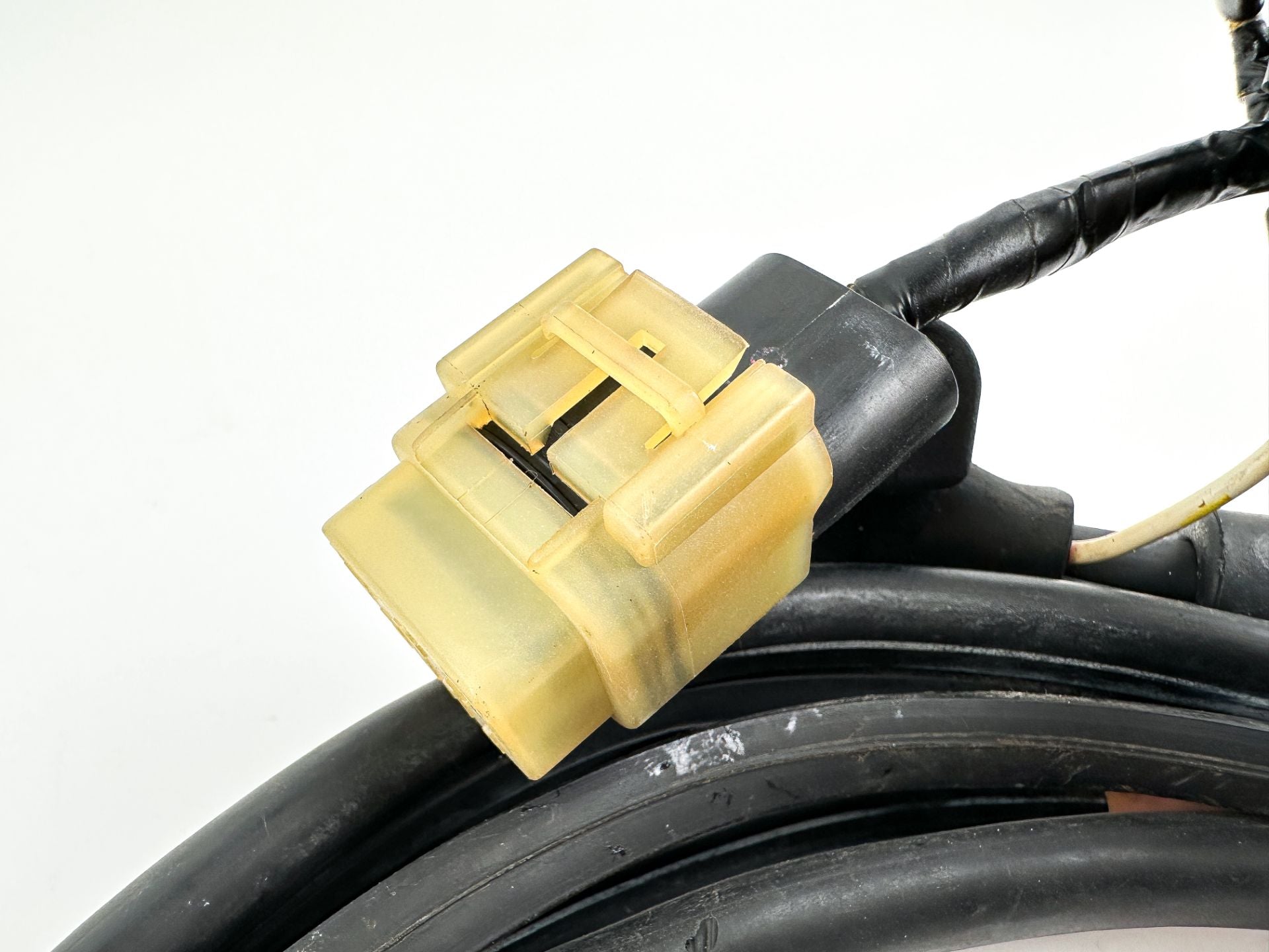 2003 Honda 50 HP 4 Stroke Outboard Battery Cables 32410-ZV5-820 OEM