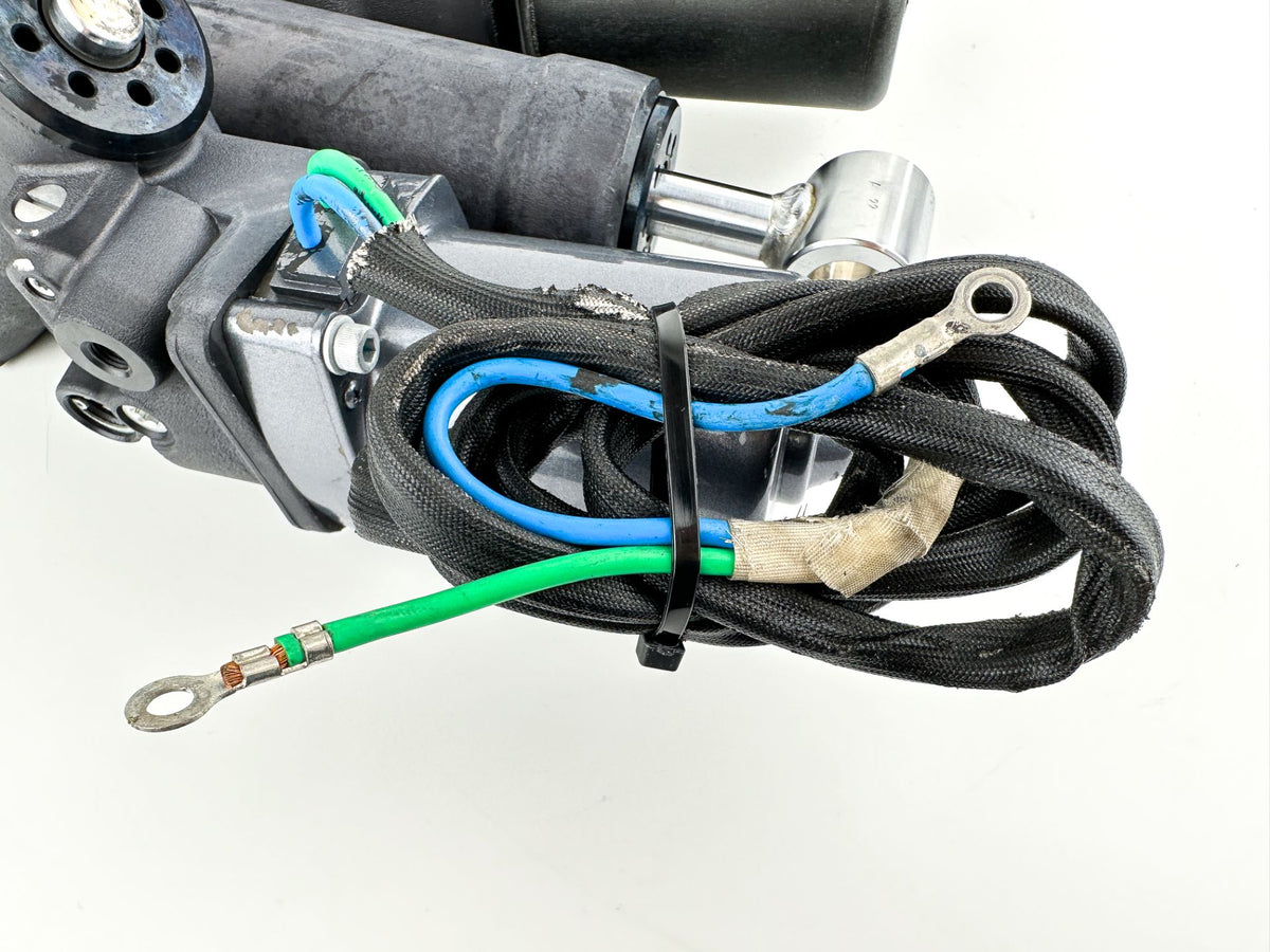 Yamaha V8 F 300 350 HP Outboard Power Trim Tilt Unit Tested - Like New