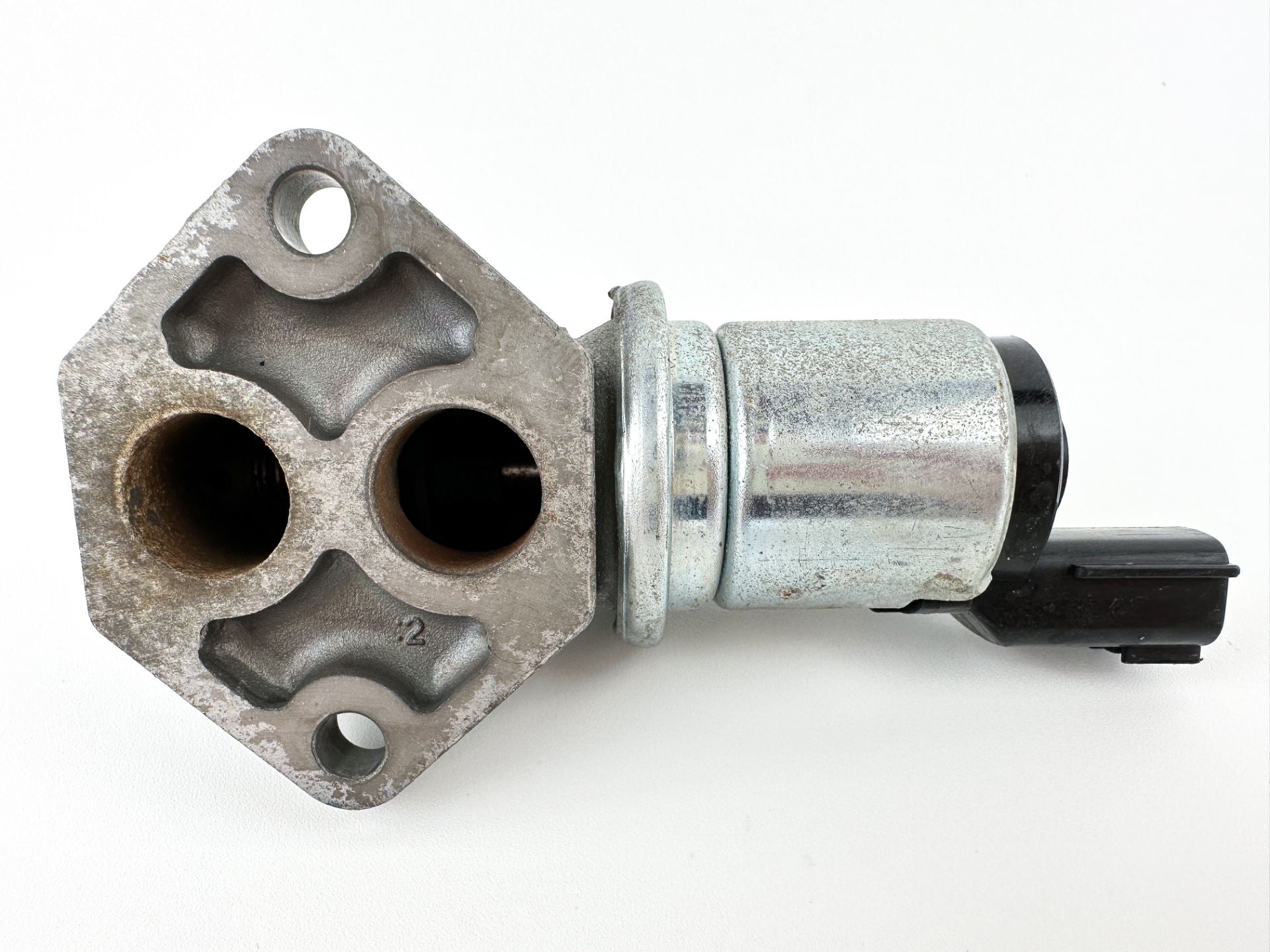 2003 Suzuki 140 HP 4 Stroke Outboard IAC Idle Air Control Valve 18137-77E00 OEM