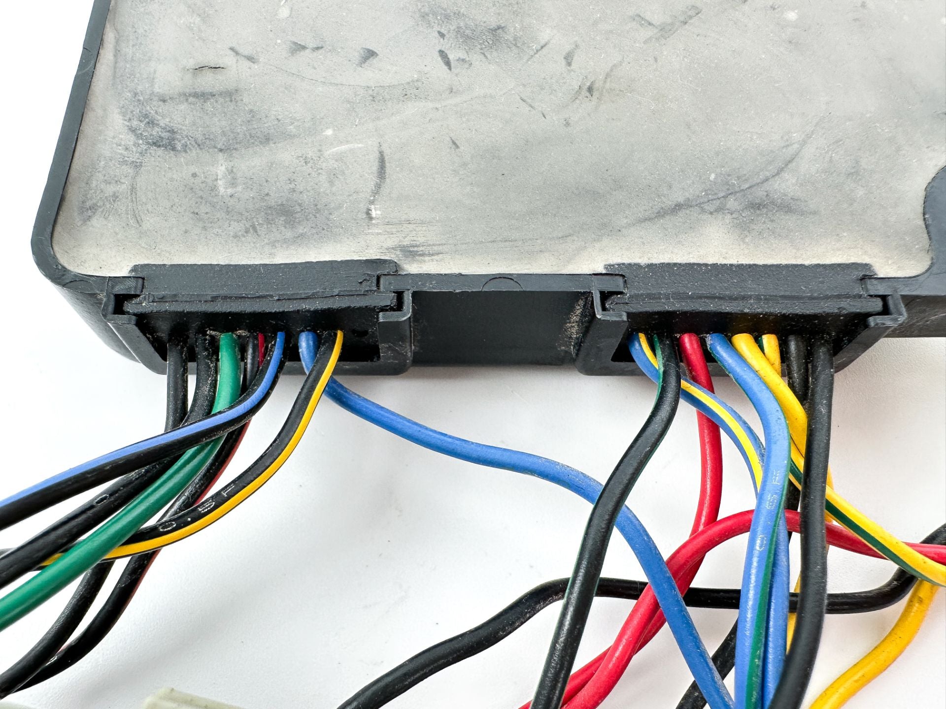 2002 Honda 50 HP 4 Stroke Outboard C.D.I CDI Assembly 30580-ZV5-003 OEM