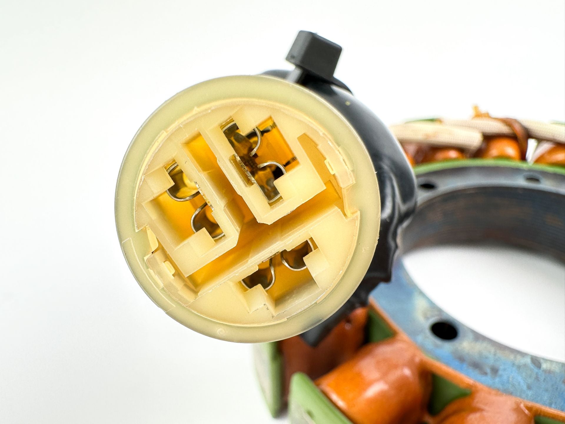 2000 Suzuki 70 HP 4 Stroke Outboard Stator Assembly 32120-99E00 Tested