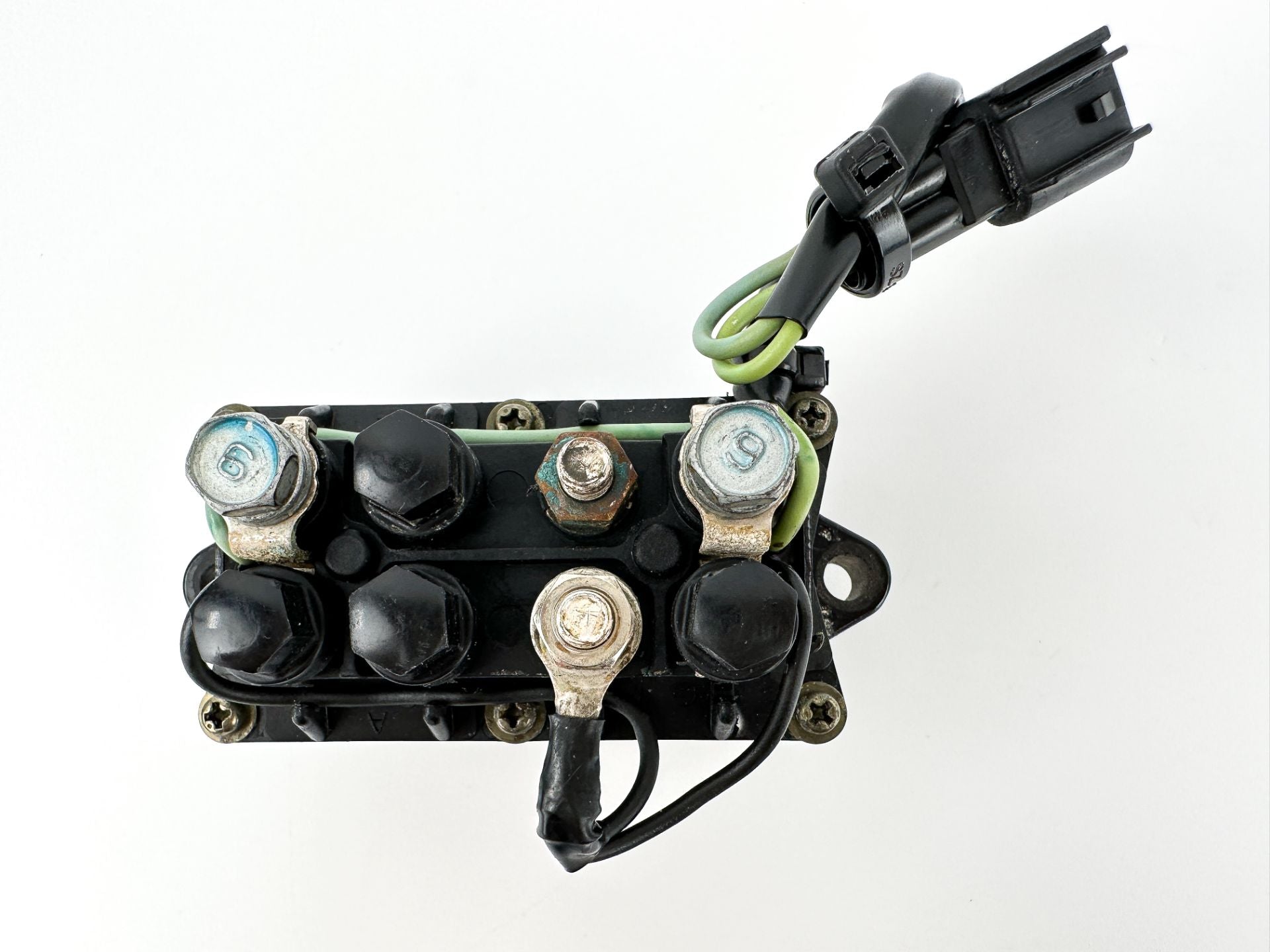 2004 Yamaha 225 HP 4 Stroke Outboard Trim Tilt Relay 69J-81950-11-00 OEM