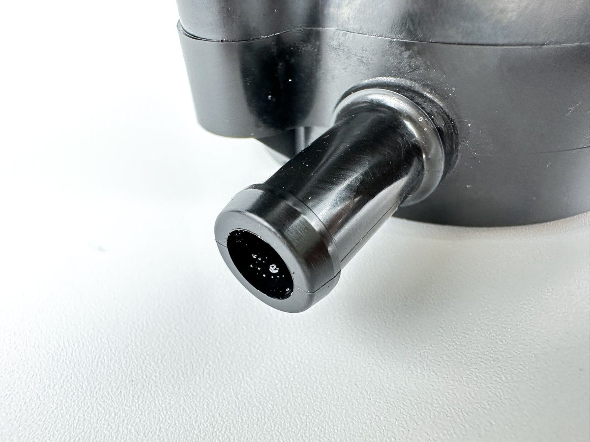 2018 Suzuki 200 HP 4 Stroke Outboard Fuel Pump 15100-96J0V OEM