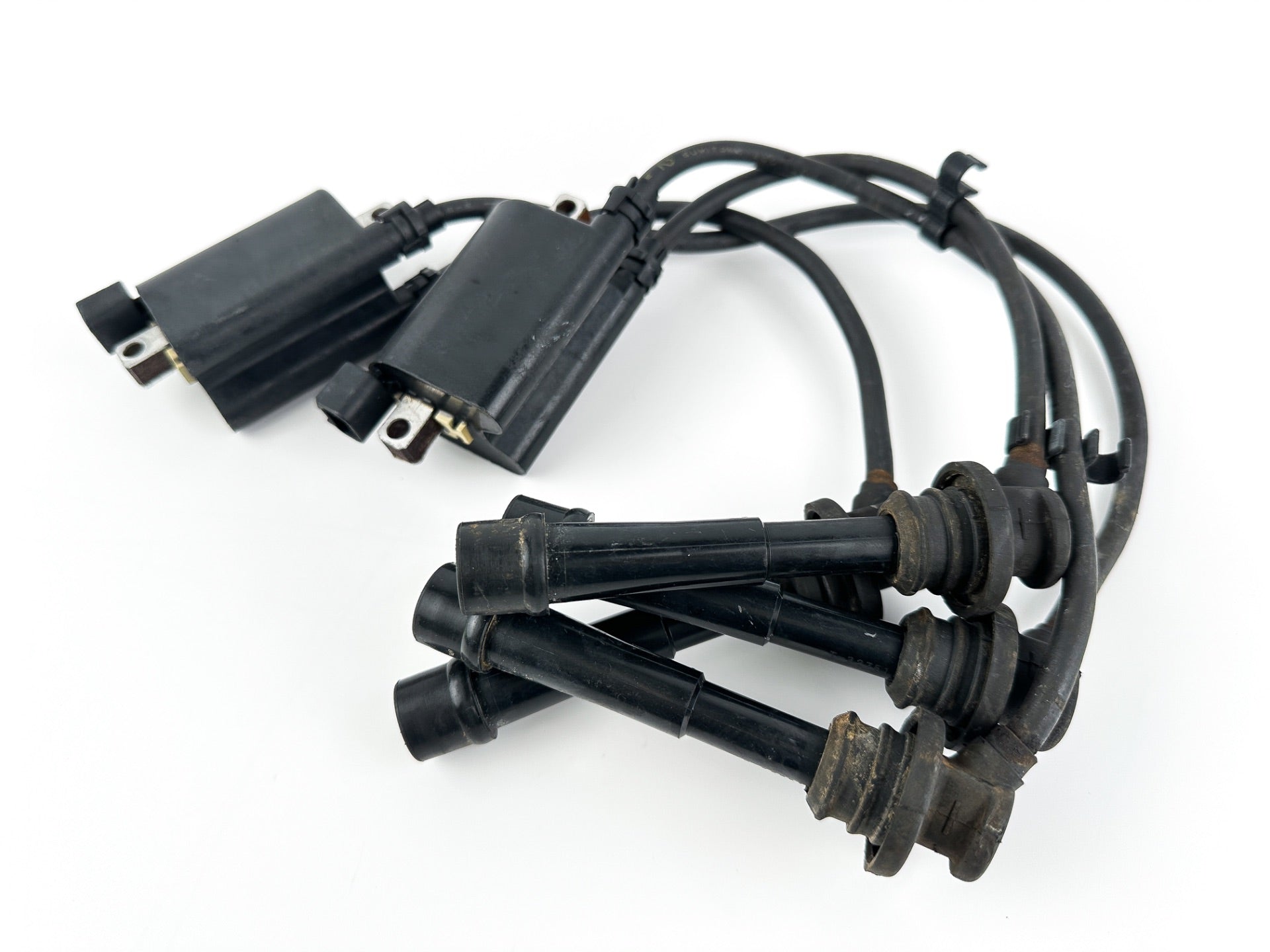 2004 Suzuki 115 HP 4 Stroke Outboard Ignition Coil Set 33410-90J00 OEM