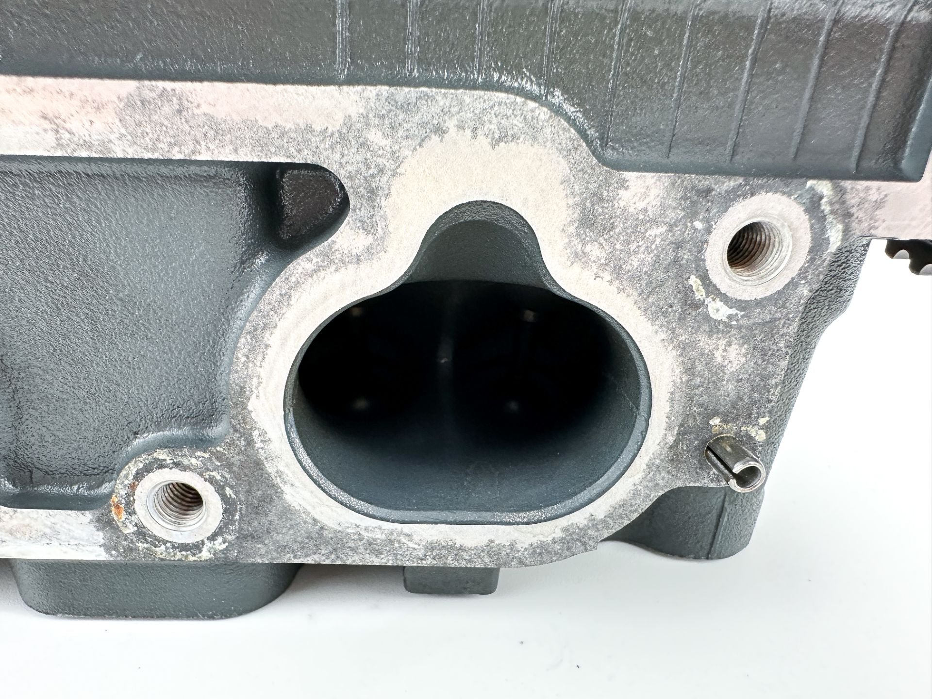 2015 Yamaha 150 HP 4 Stroke Outboard Cylinder Head 63P-W009A-04-9S OEM