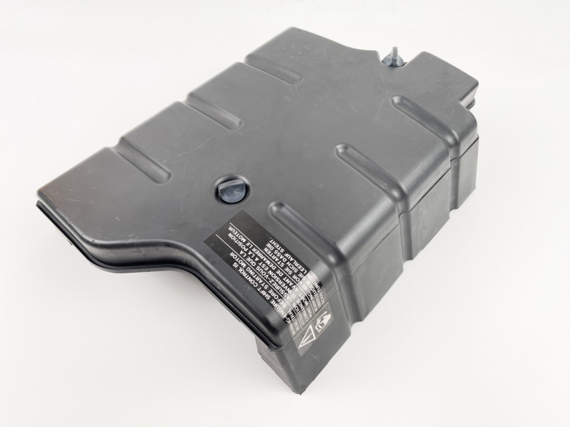 2003 Evinrude 225 HP 2 Stroke Outboard Intake Air Silencer Assembly 0439767 OEM