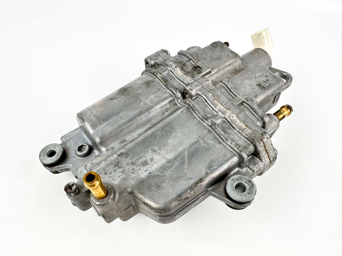 2009 Suzuki 100 HP 4 Stroke Outboard Vapor Separator Tank VST 15600-90J01 OEM