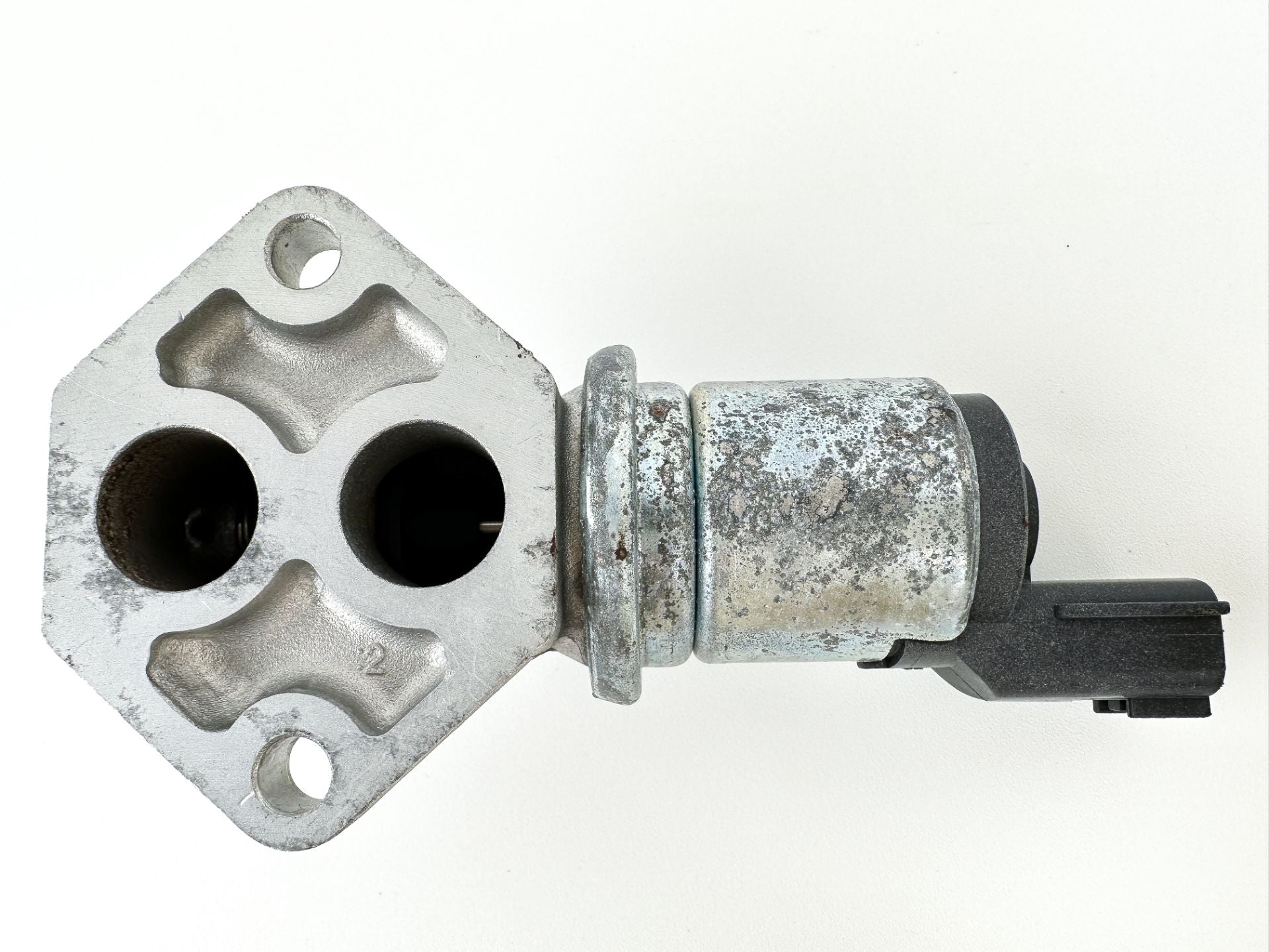 2005 Suzuki 115 HP 4 Stroke Outboard IAC Idle Air Control Valve 18137-77E00 OEM