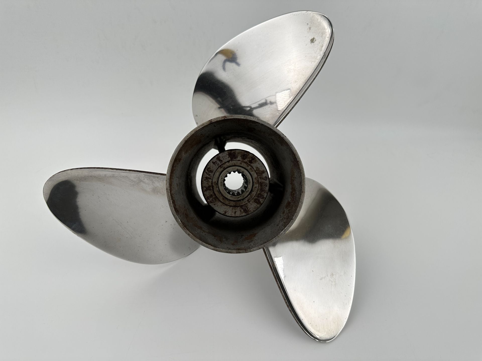 Evinrude Johnson Stainless Steel Propeller Viper 14 3/4 x 19P LH Counter 176630