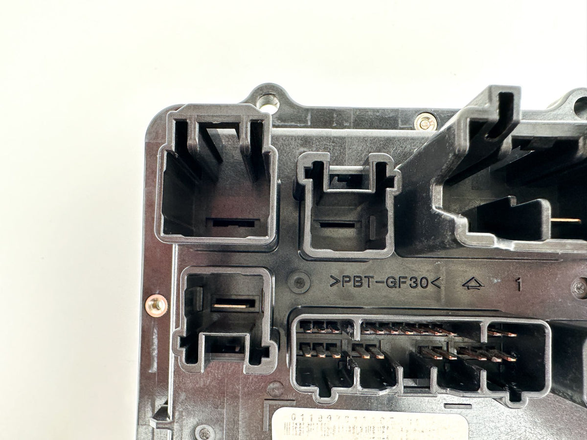 2012 Yamaha 250 HP 4 Stroke Outboard Fuse Box 6CB-82170-00-00 OEM