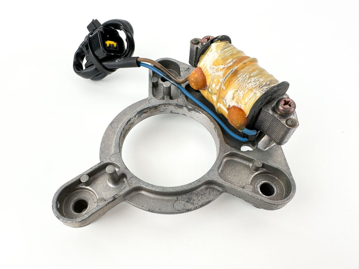 2003 Yamaha 70 HP 2 Stroke Outboard Charge Lighting Coil Pulser Assembly 6H2-85520-01-00 OEM