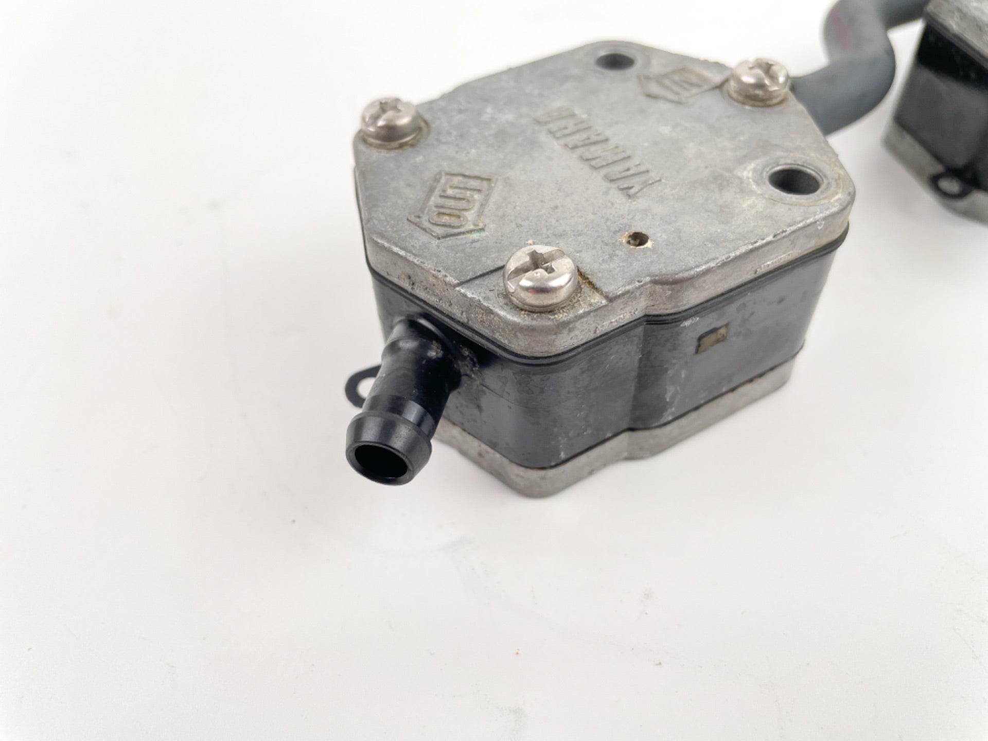 2002 Yamaha 150 HP 2 Stroke Outboard Fuel Pump W/ Filter Assembly 6E5-24410-03-00 OEM