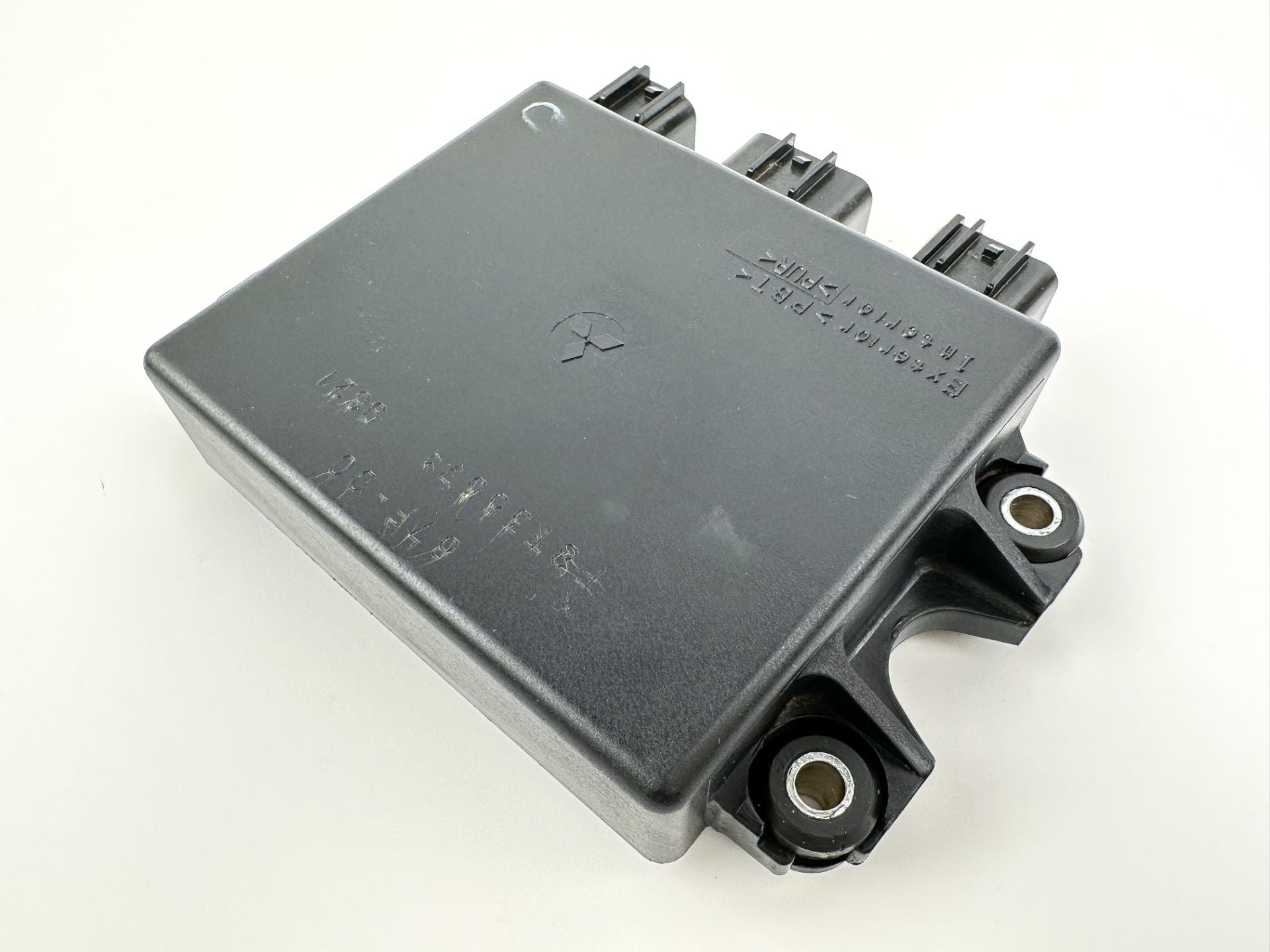 2000 Yamaha 100 HP 4 Stroke Outboard C.D.I CDI Assembly 67F-85540-00-00 OEM