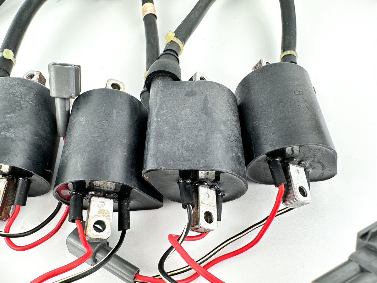 2002 Yamaha 200 HP 2 Stroke Outboard Ignition Coil Set 68F-82310-01-00 OEM
