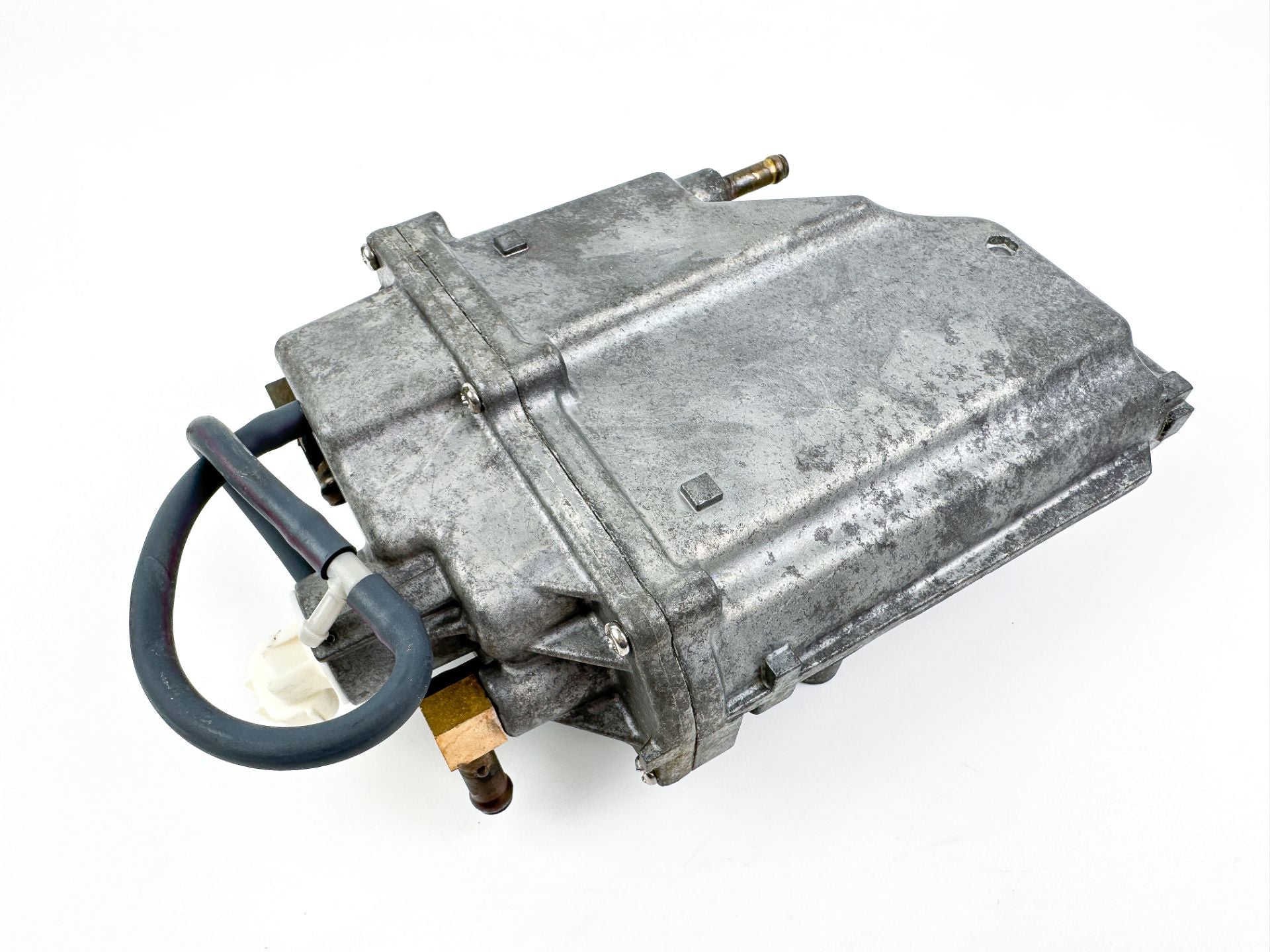 2000 Yamaha 115 HP 4 Stroke VST Float Chamber Assembly 68V-14180-00-00 Cleaned & Tested