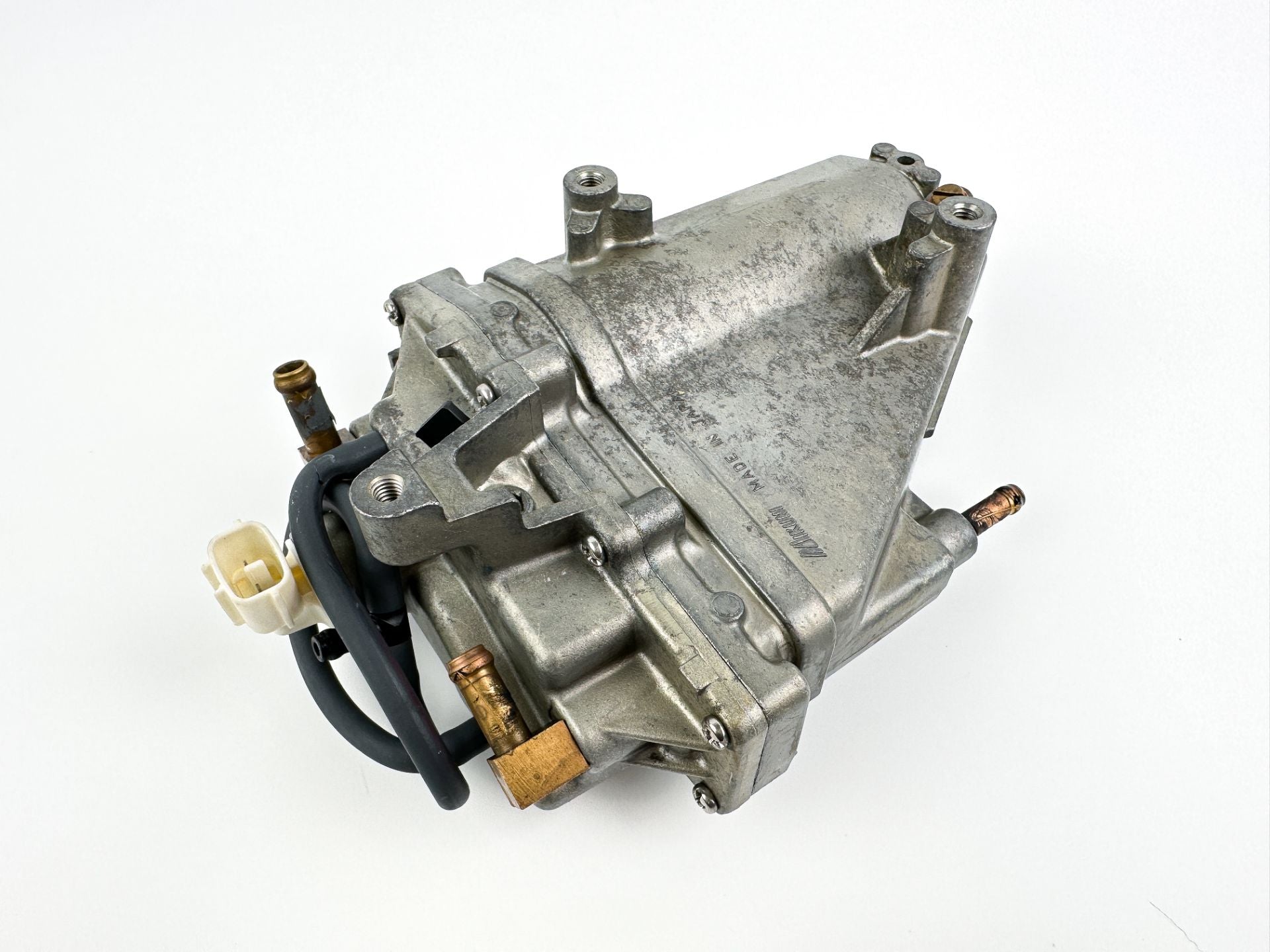 2003 Yamaha 115 HP 4 Stroke Outboard VST Float Chamber Assembly Cleaned & Tested