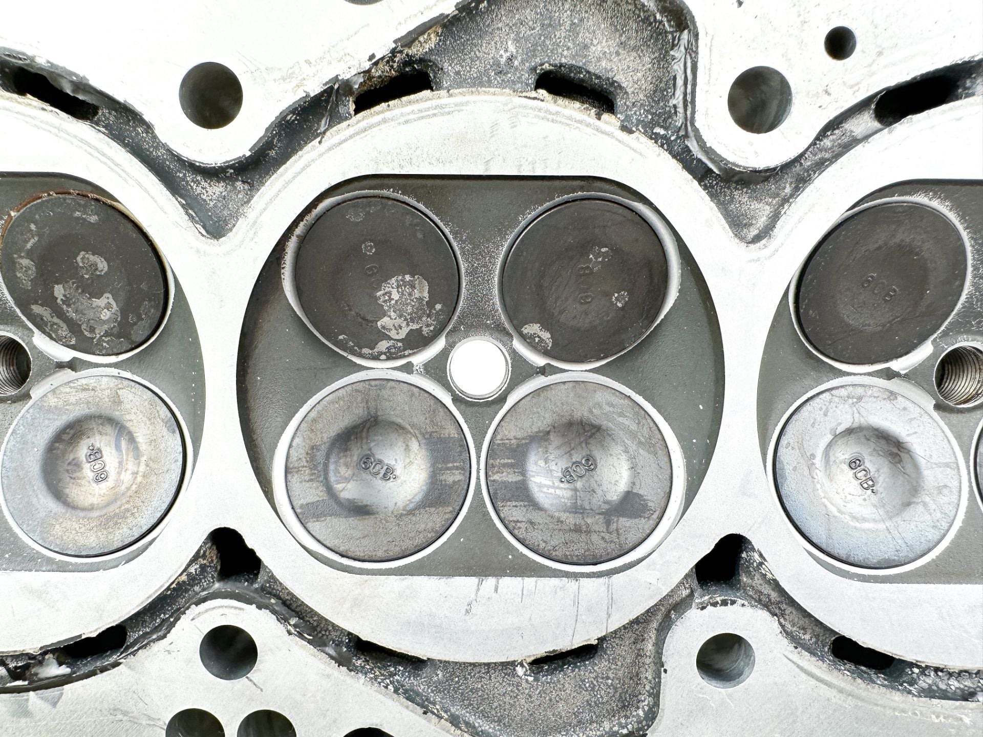 2015 Yamaha 250 HP 4 Stroke Outboard Starboard Cylinder Head 6CE-W009A-01-9S OEM