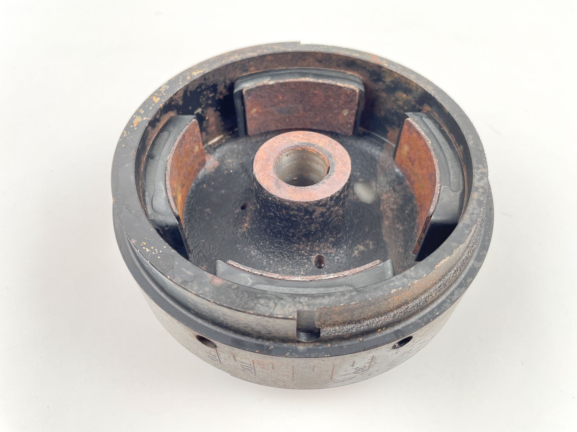 2002 Yamaha 9.9 HP 2 Stroke Outboard Flywheel Rotor 63V-85550-10-00 OEM