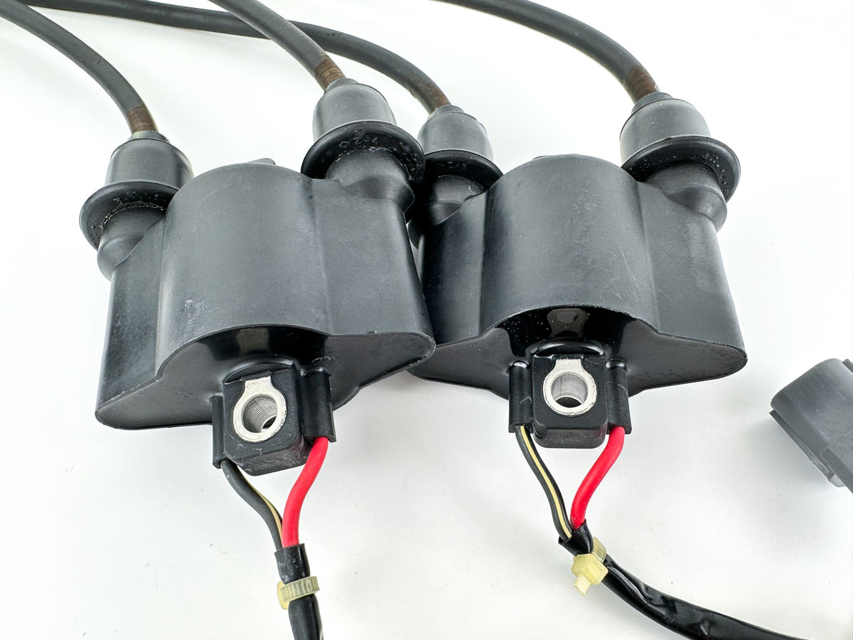 2012 Yamaha 150 HP 4 Stroke Outboard Ignition Coil 63P-82310-01-00 OEM