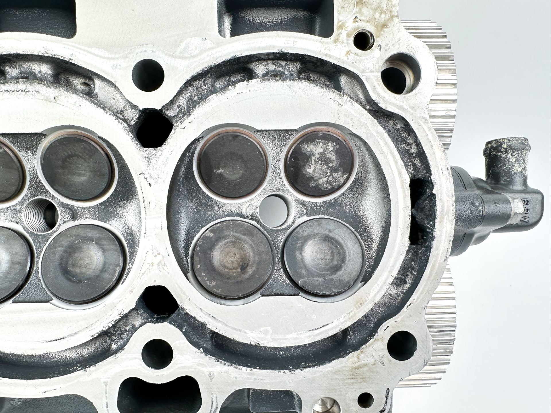 2011 - 2014 Yamaha 115 HP 4 Stroke Outboard Cylinder Head 68V-W009A-08-9S OEM