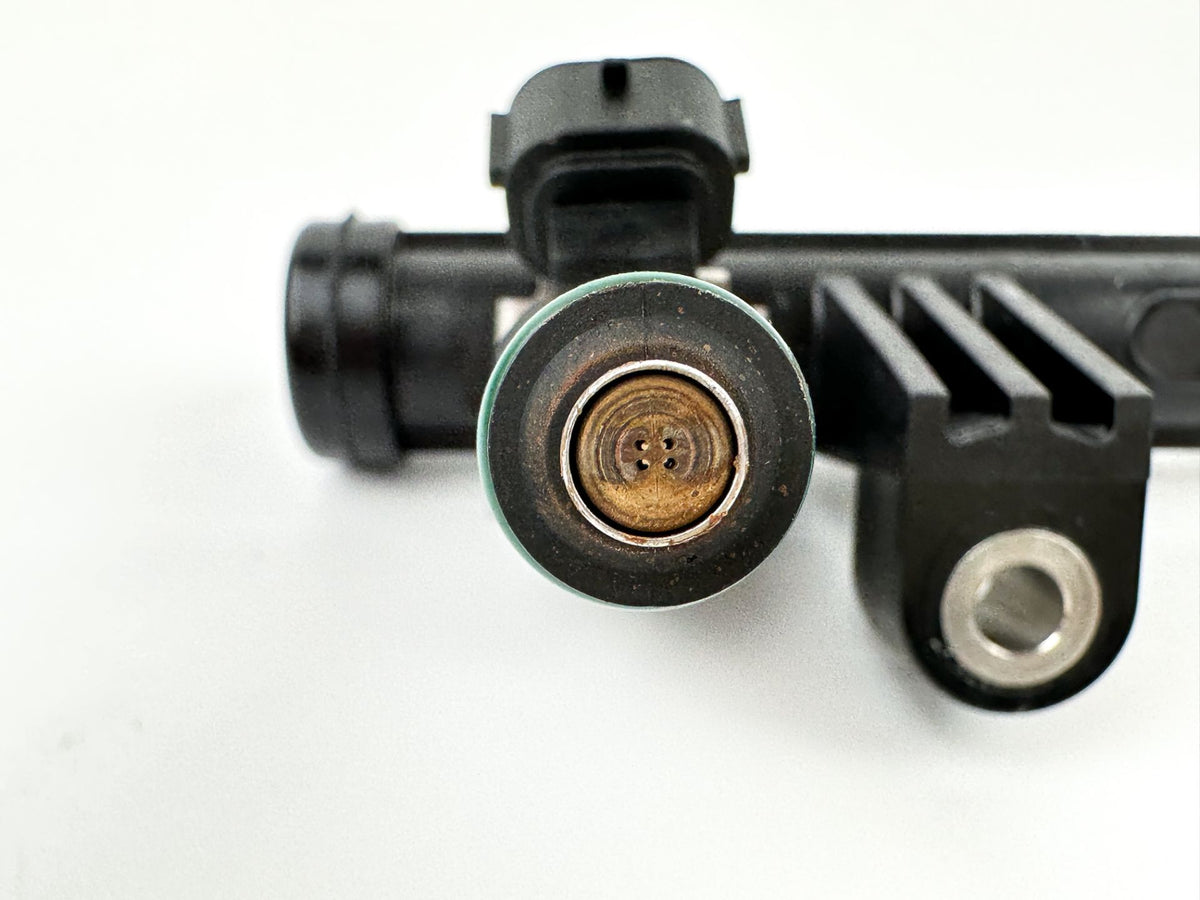 2017 Yamaha 200 HP 4 Stroke Outboard Fuel Injector Set W/ Rail 6DA-13160-01-00 OEM