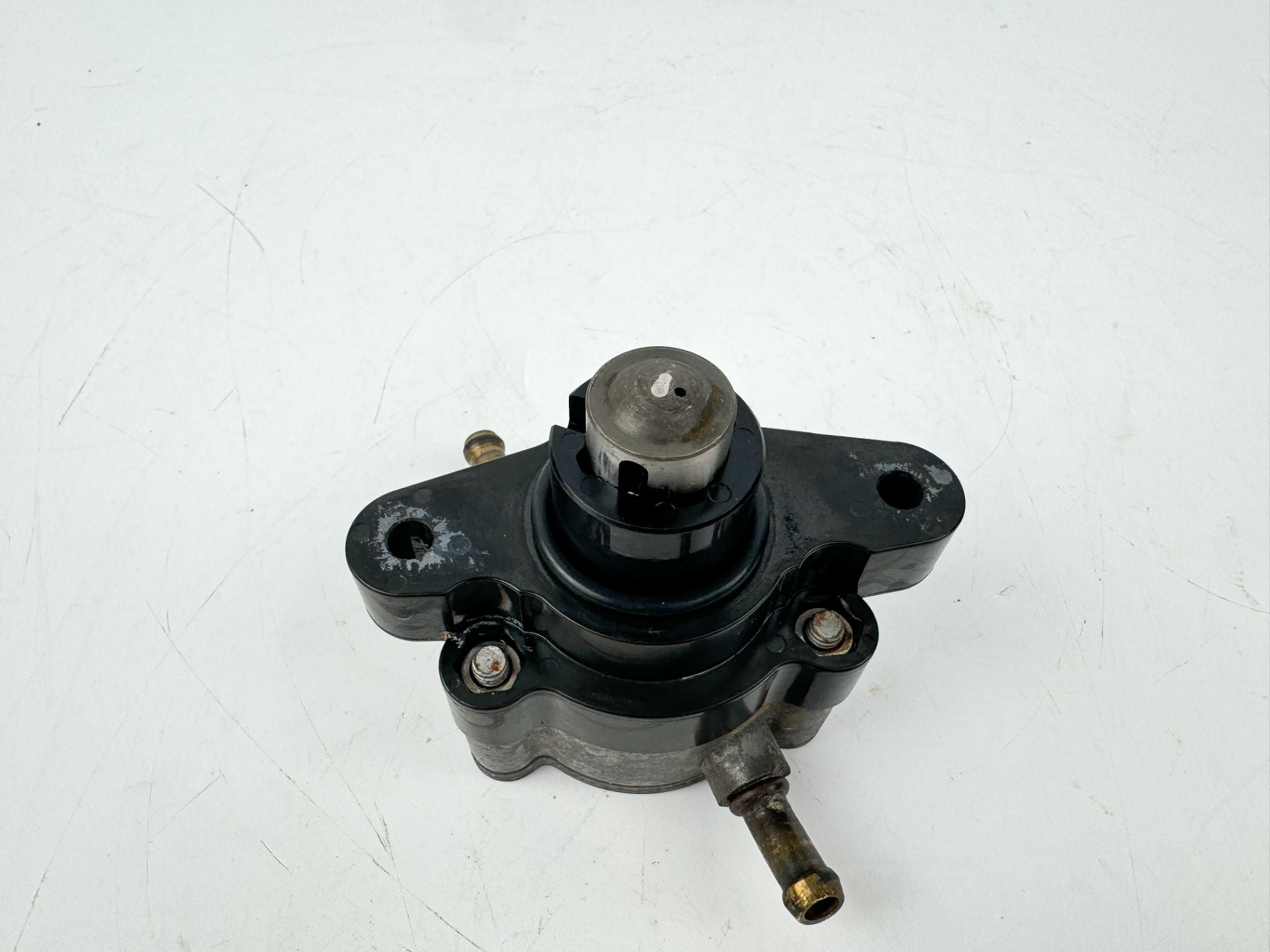 2005 Yamaha 115 HP 4 Stroke Outboard Fuel Pump OEM