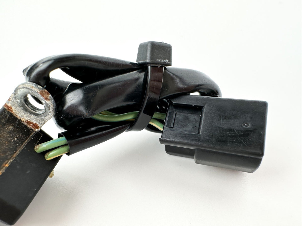 2005 Yamaha 200 HP 2 Stroke Outboard Crankshaft Position Sensor CPS 61A-85895-00-00 OEM