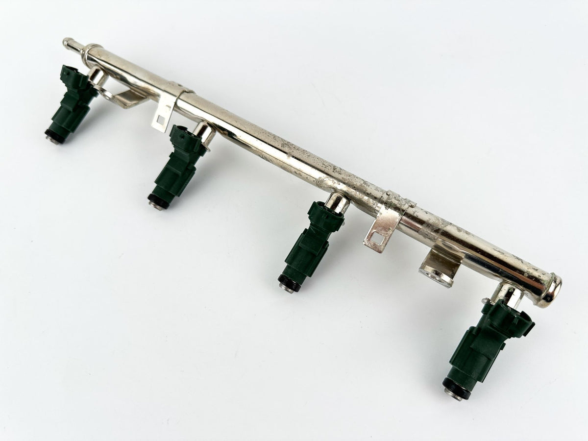2012 Yamaha 150 HP 4 Stroke Outboard Fuel Injector Set W/ Rail 63P-13761-01-00 OEM
