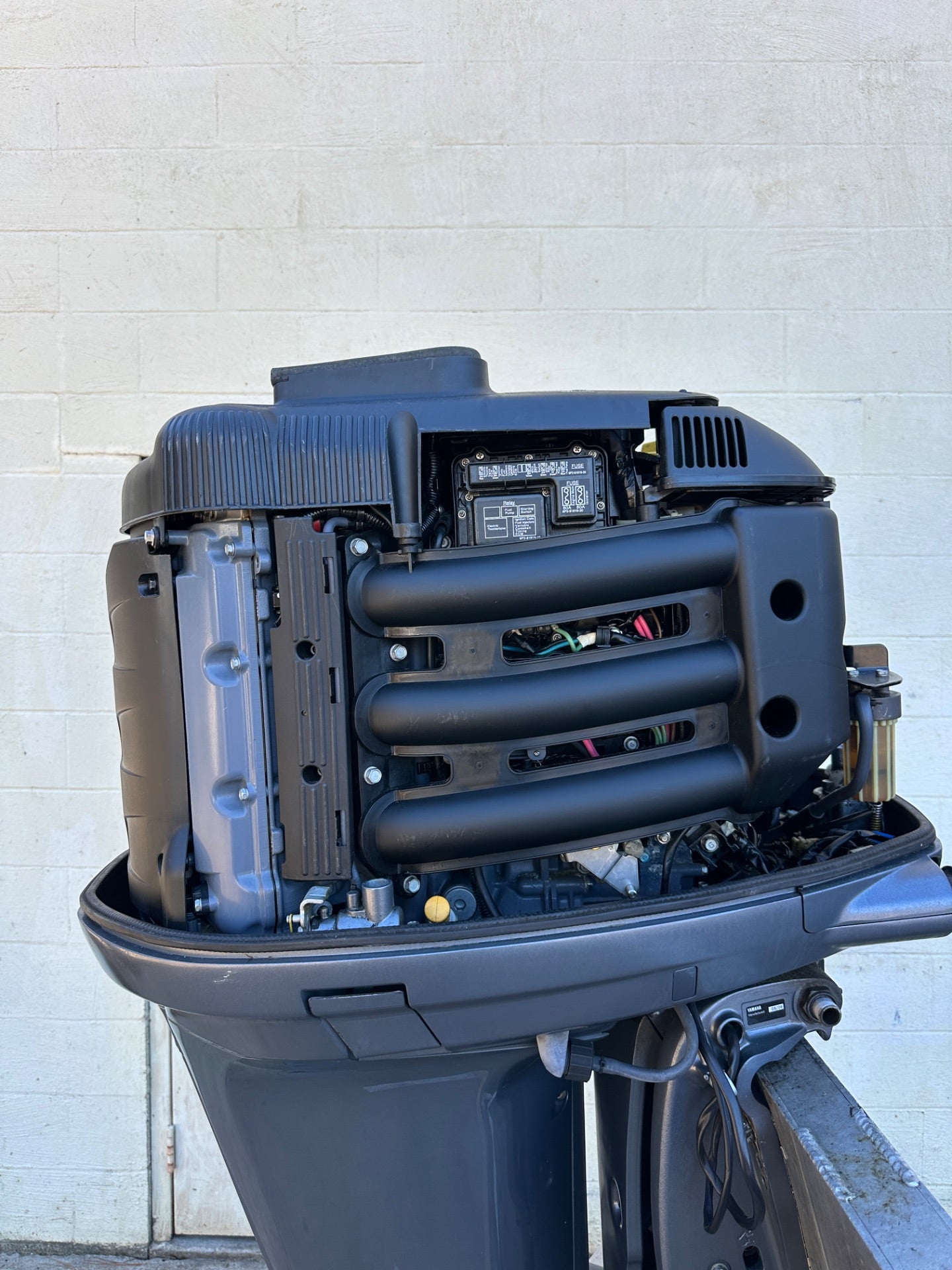 2007 Yamaha F250 250HP 4 Stroke Outboard Engine W/ 25" Counter Rotation