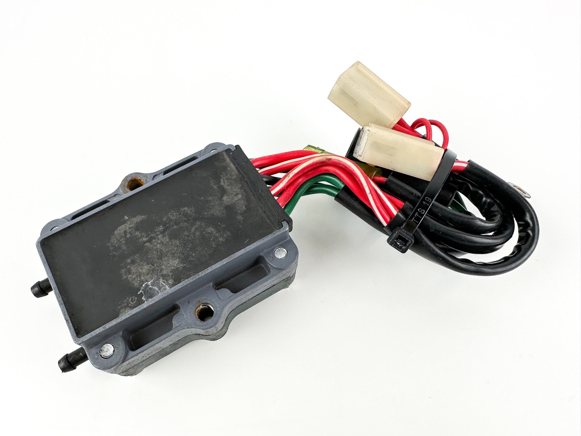 2001 Yamaha 200 HP 2 Stroke Outboard Rectifier & Regulator 67H-81960-00-00 OEM