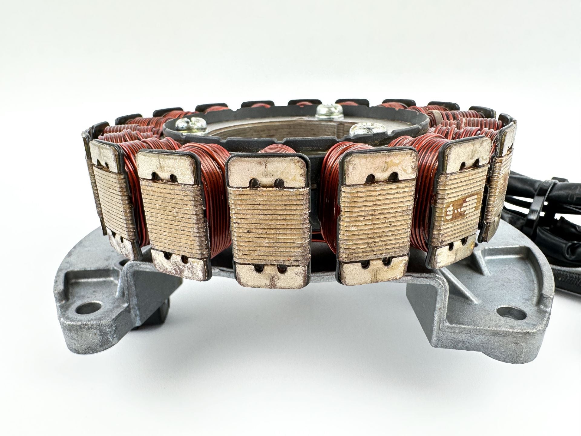 2011 Yamaha 115 HP 4 Stroke Outboard Coil Pulser Base Stator Assembly 68V-81460-00-00 OEM