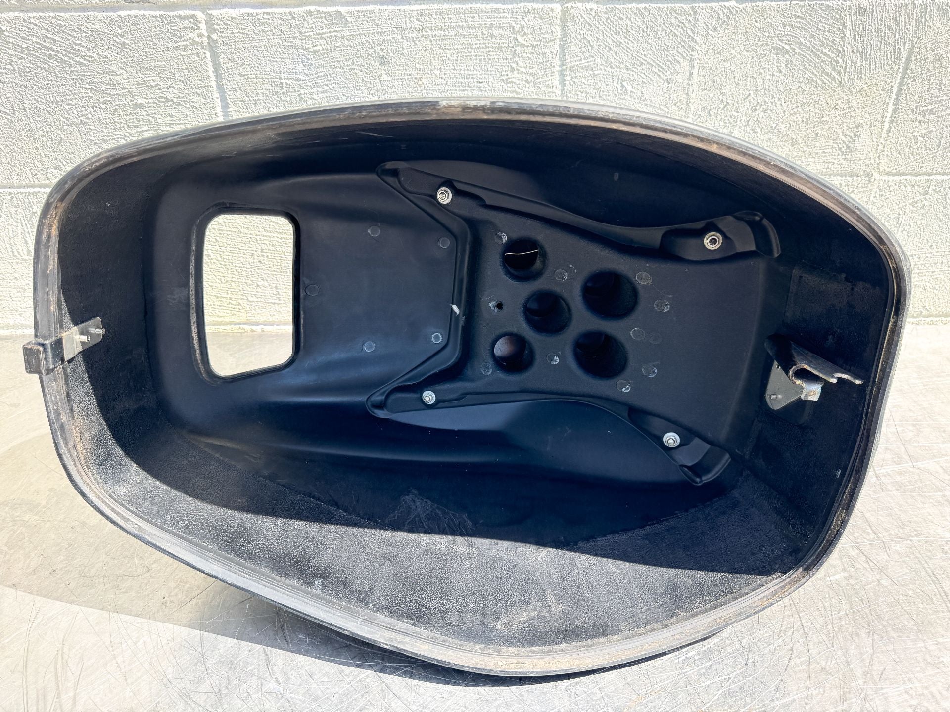 2007 Mercury 25 HP 4 Stroke Outboard Top Cowling 896109T02 OEM