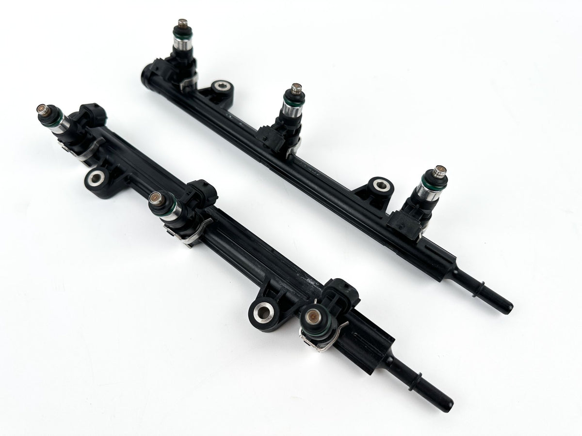 2012 Yamaha 250 HP 4 Stroke Outboard Fuel Injector Set W/ Rail 6AW-13761-00-00 OEM