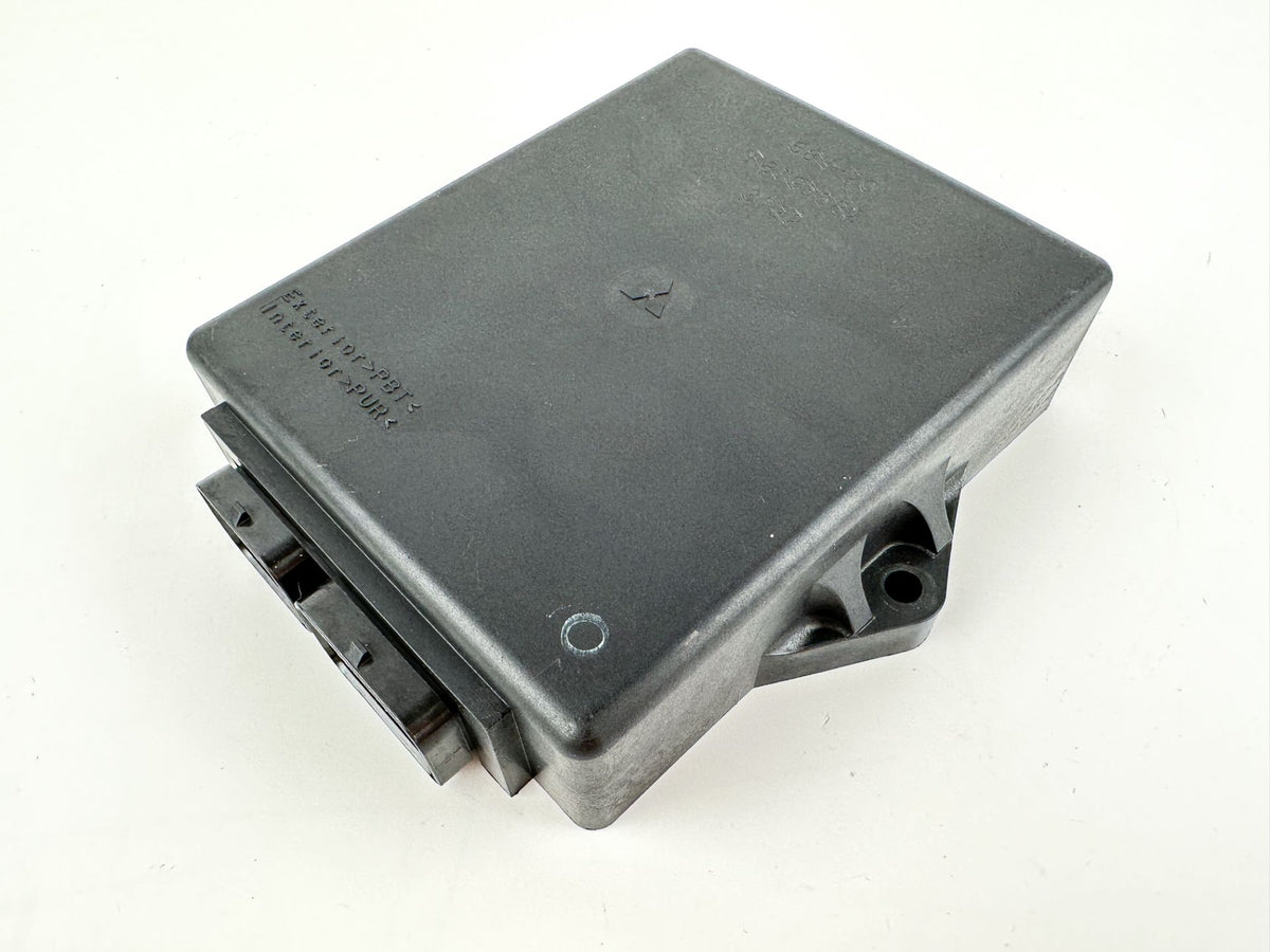 2004 Yamaha 150 HP 2 Stroke Outboard Engine Control Unit ECU 68J-8591A-20-00 OEM