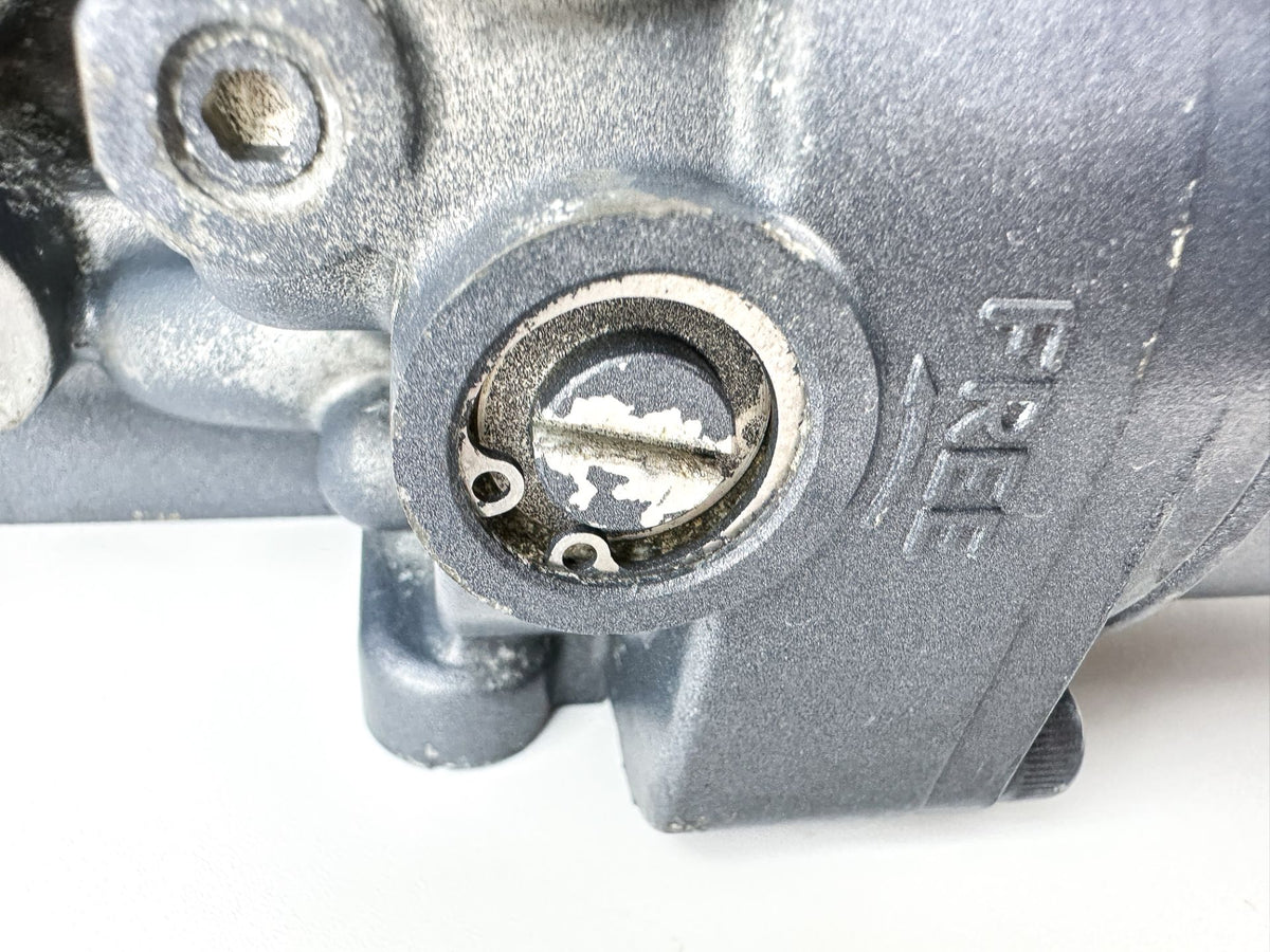 02-18 Yamaha 200 225 250 300 HP 4 Stroke Outboard Power Trim Tilt Unit - Fully Tested