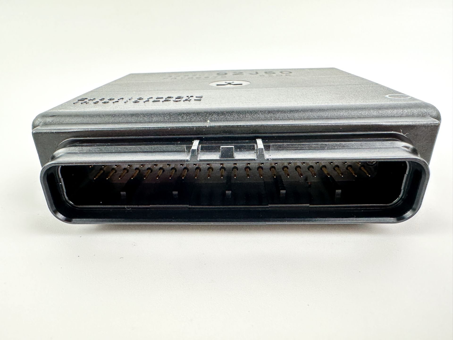 2005 Suzuki 140 HP 4 Stroke Outboard Engine Control Unit ECU 33920-92J50 OEM