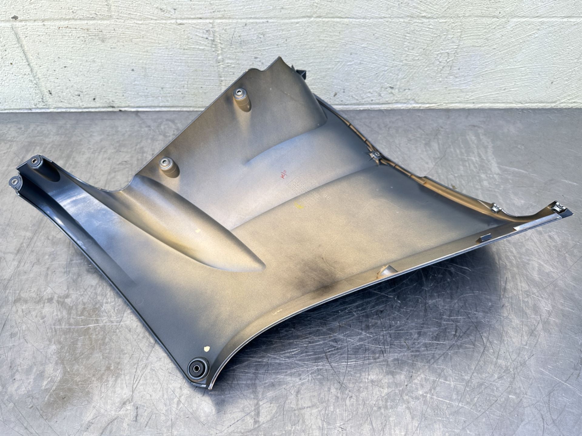 2015 Yamaha 250 HP 4 Stroke Outboard Lower Apron Cover 6CE-42741-01-8D OEM