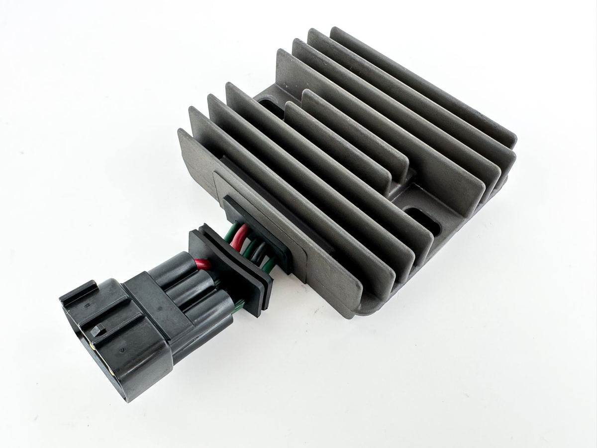 2013 Yamaha 115 HP 4 Stroke Outboard Rectifier & Regulator 68V-81960-10-00 OEM