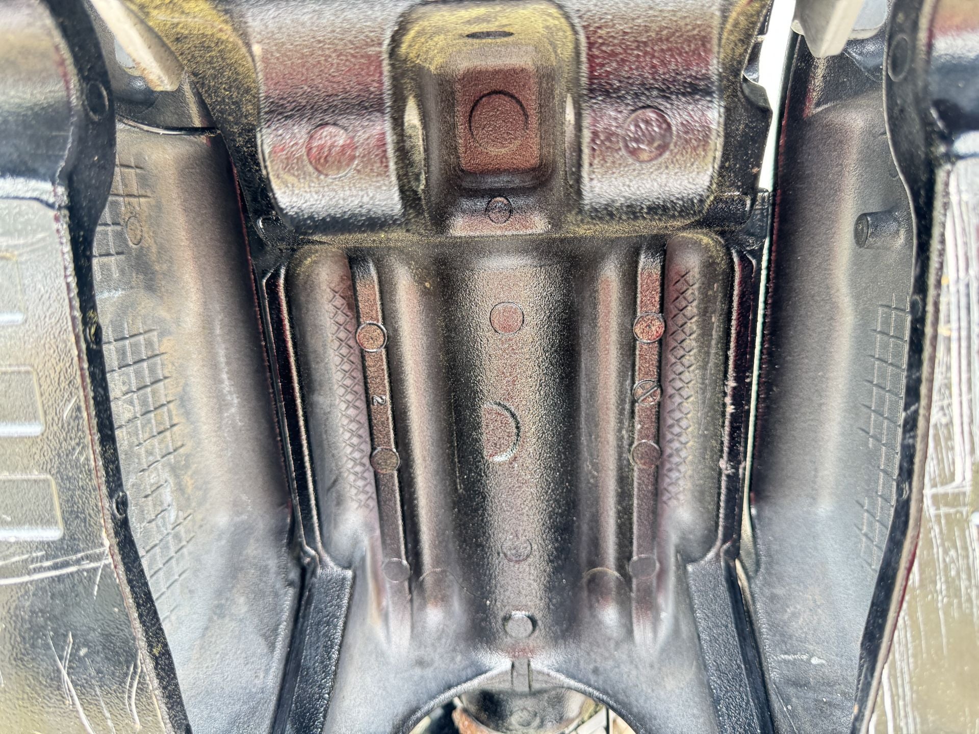 2020 Suzuki 90 HP 4 Stroke Outboard Complete Midsection W/ Swivel Bracket