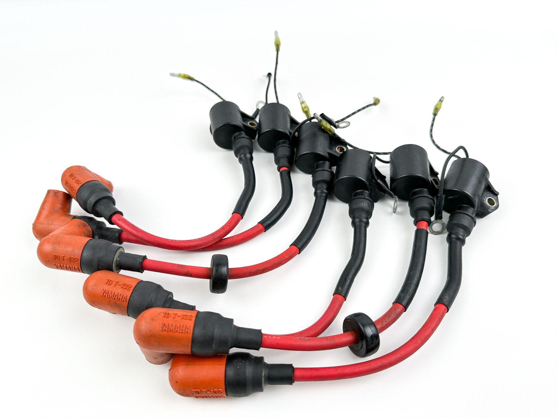 1999 Yamaha 200 HP 2 Stroke Outboard Ignition Coil Set 61A-85570-00-00 OEM
