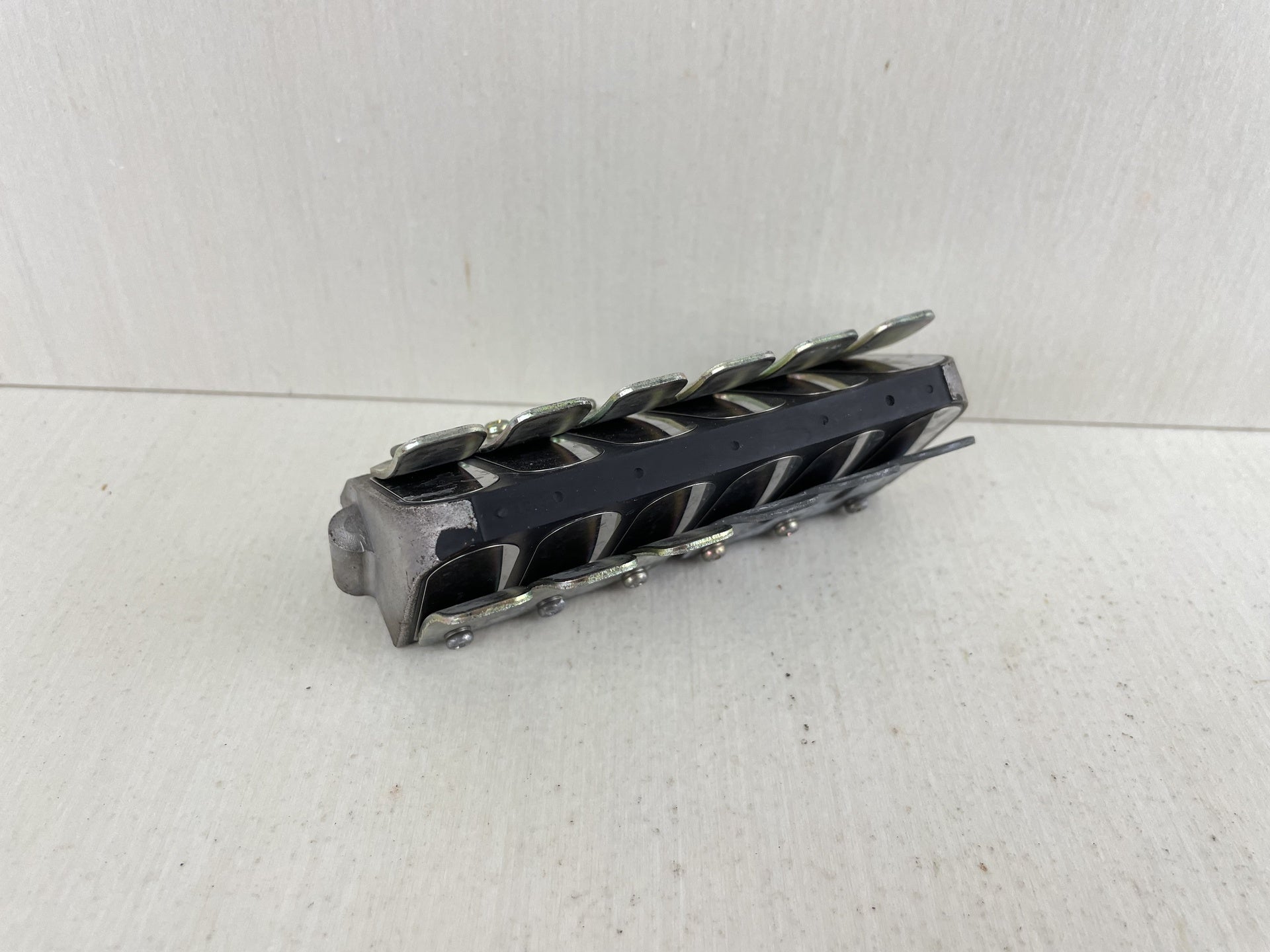 Evinrude Etec Reed Box Block Valve Assembly 0397336 397336 0766462 0439042