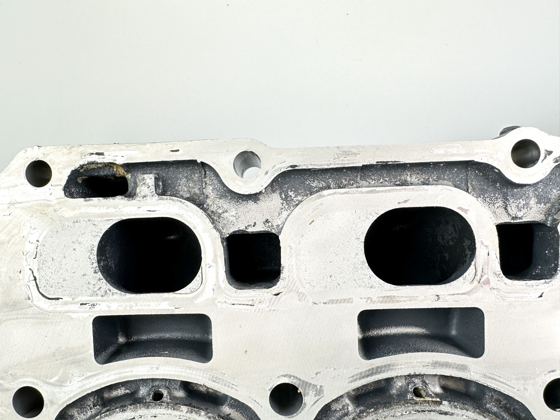 2011 - 2014 Yamaha 115 HP 4 Stroke Outboard Cylinder Head 68V-W009A-08-9S OEM