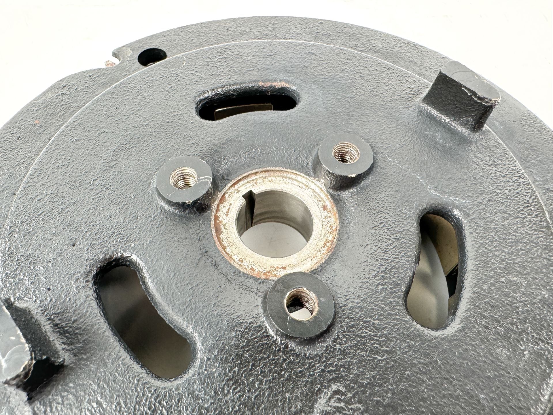 2015 Evinrude 30 HP 2 Stroke Outboard Flywheel Rope Start 0587103 OEM