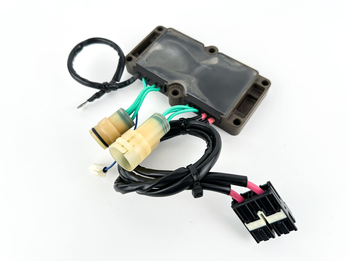 2014 Yamaha 200 HP 4 Stroke Outboard Rectifier & Regulator 6DA-81960-00-00 OEM