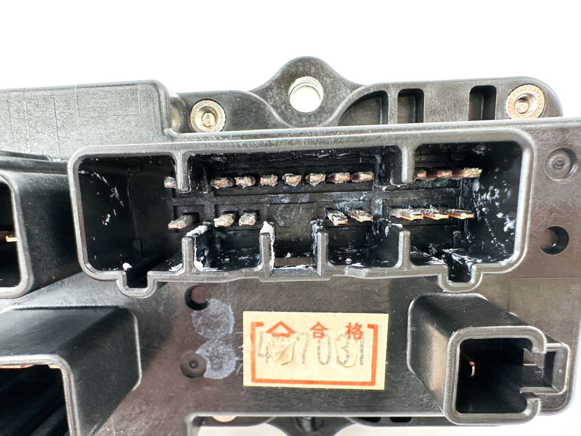 04-14 Yamaha 150HP 4 Stroke Outboard Fuse Box Assembly 63P-82170-00-00