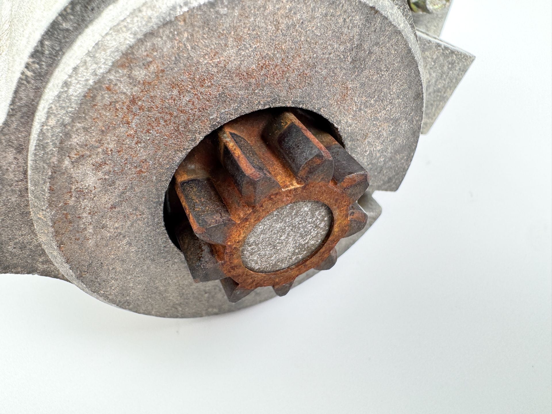 2005 Suzuki 140 HP 4 Stroke Outboard Starter Motor 31100-90J01 OEM